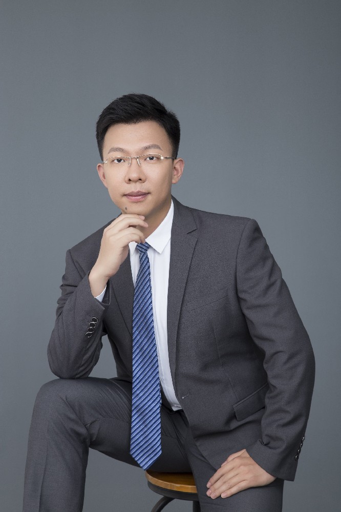 邱东黎