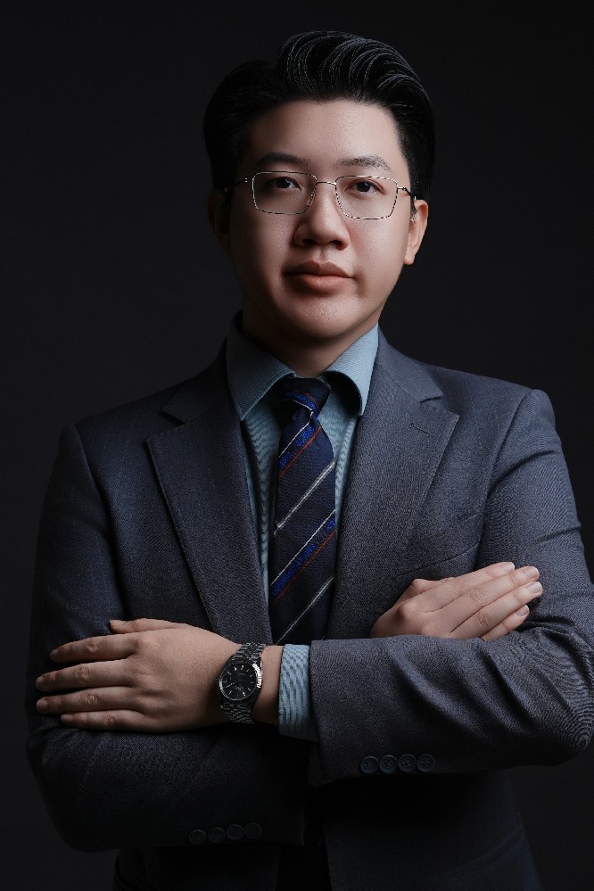 陈磊